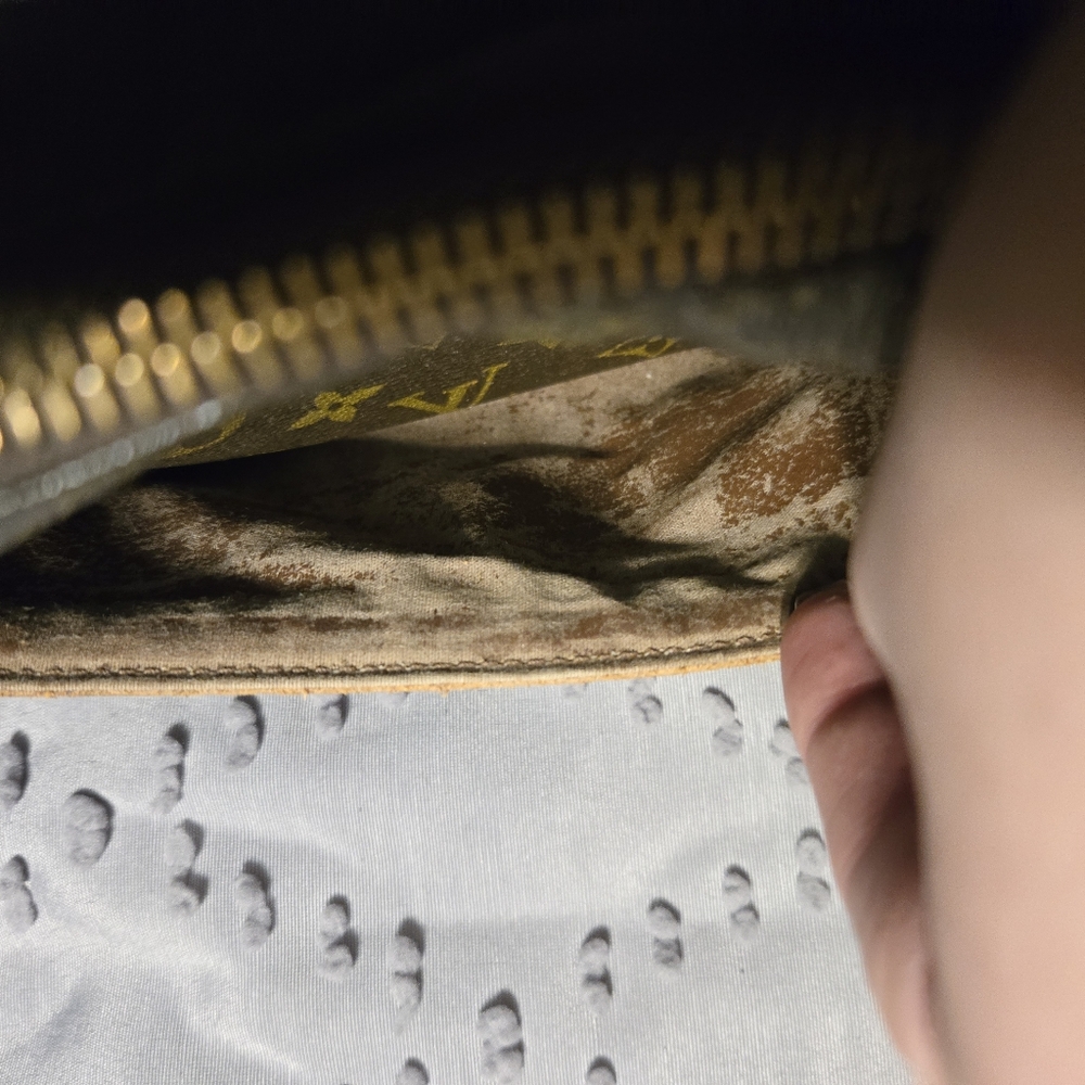 Cosmetic bag - Picture 10 of 11